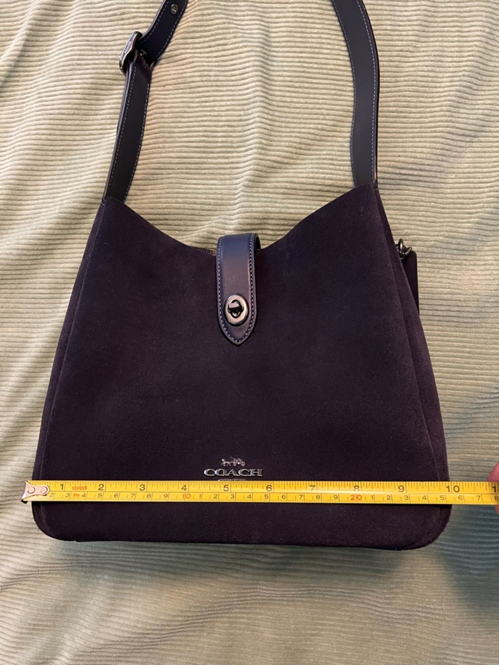 Coach Navy Suede Shoulder Bag with Polished Logo - Picture 9 of 9